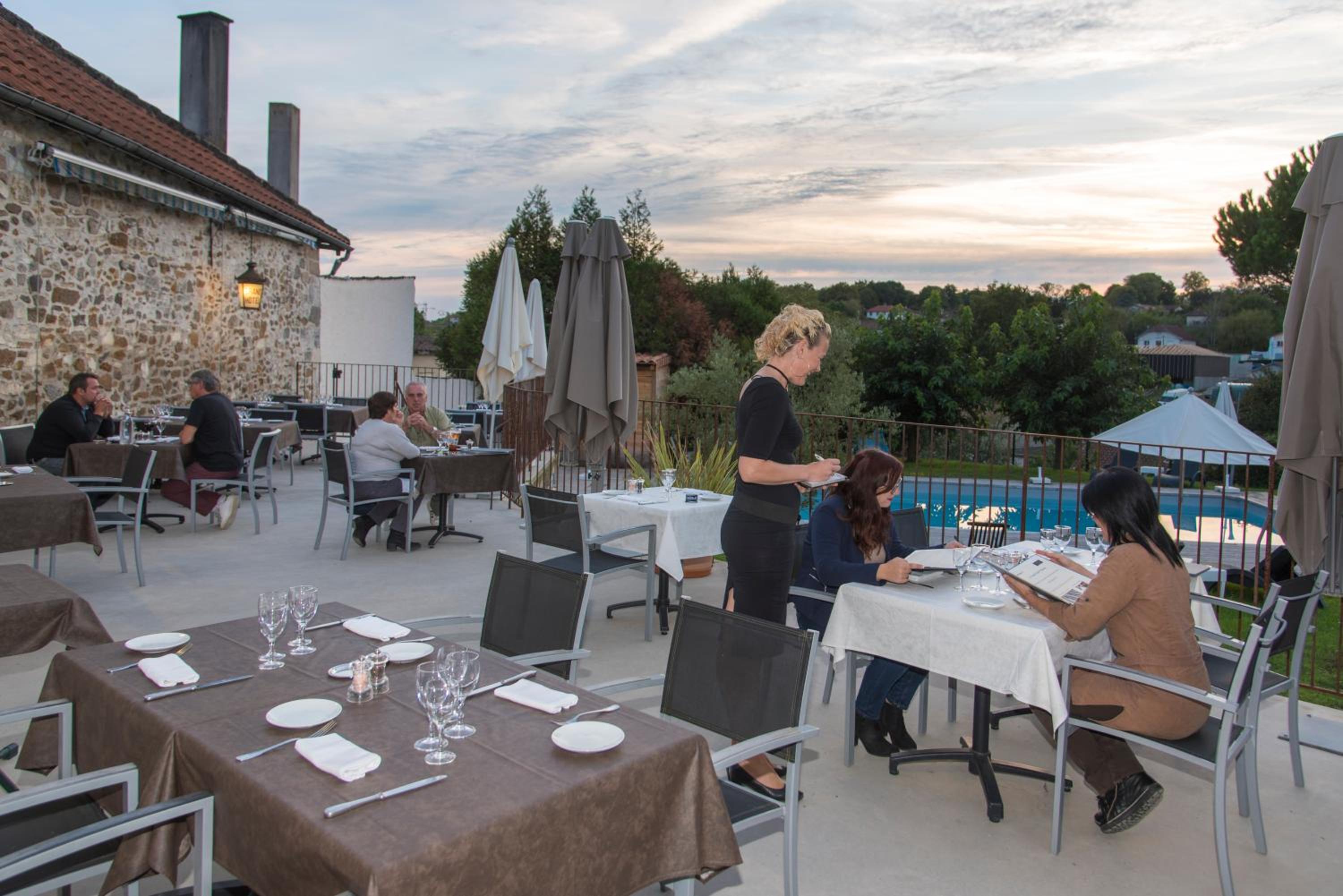 LOGIS GRAND HOTEL 34/51