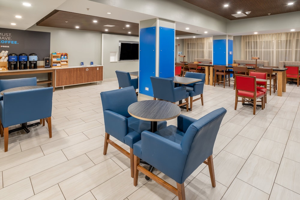 Holiday Inn Express Hotel And Suites Salisbury Delmar 50/68
