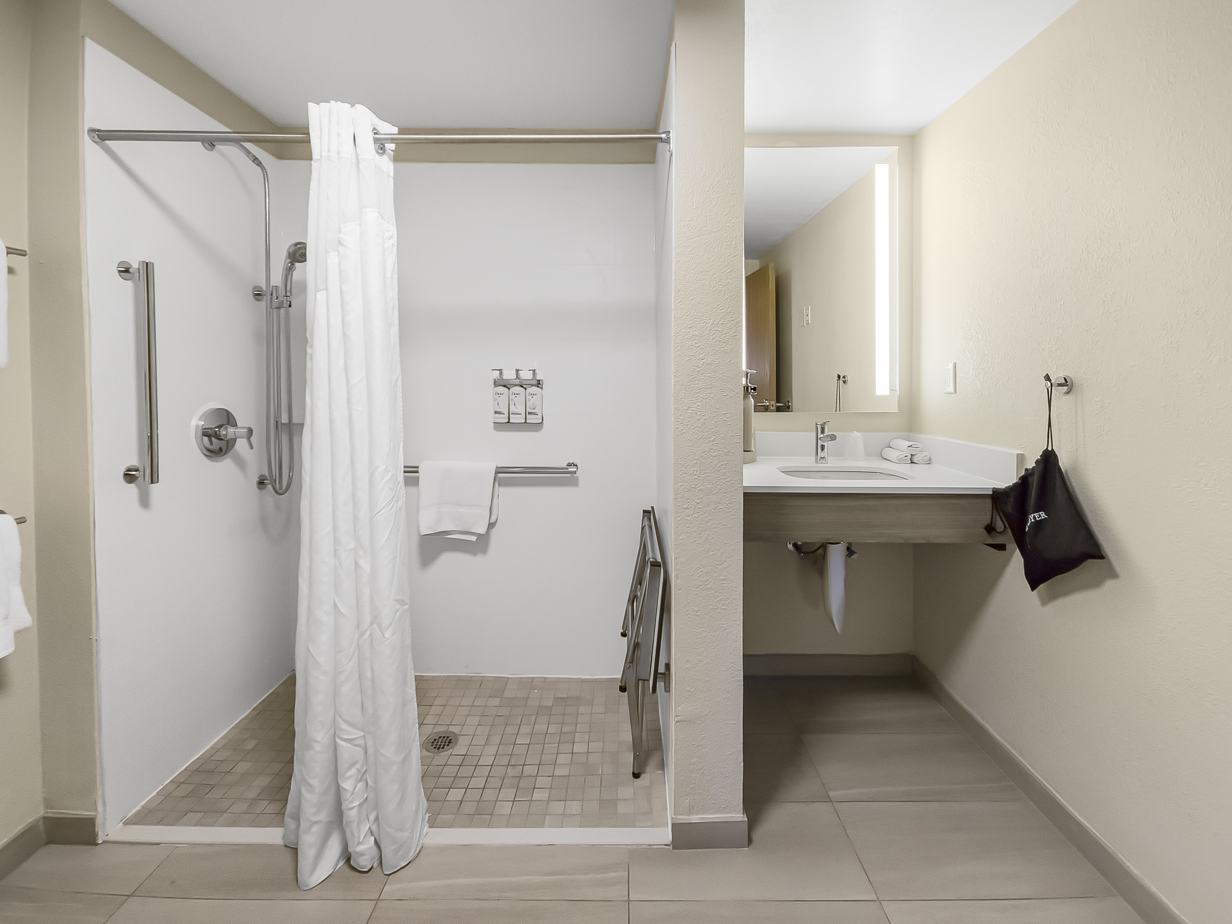 Holiday Inn Express Salt Lake City South-Midvale 66/66