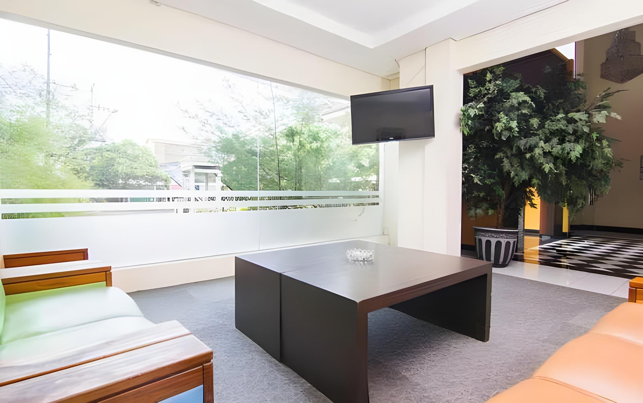 Hotel Bintang Solo 35/50