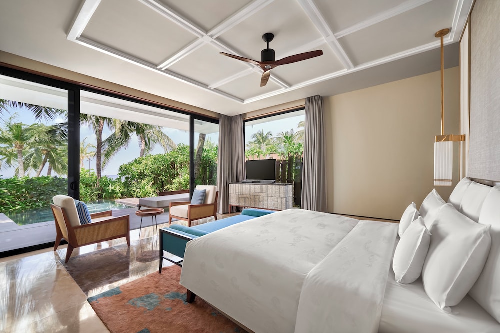 4 Bedrooms, Villa, Ocean Front, Club Lounge Access