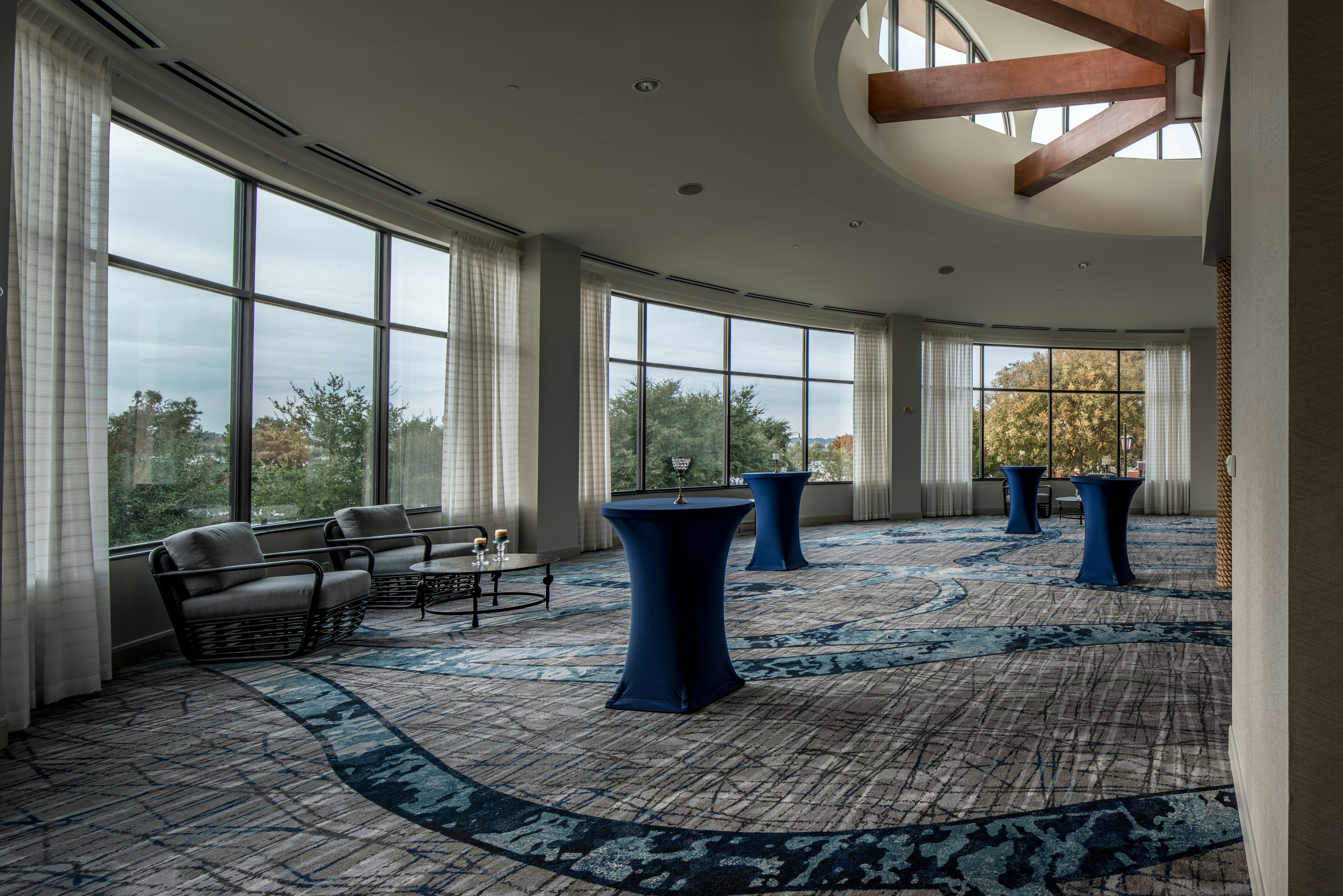 Hilton Dallas/Rockwall Lakefront 23/77