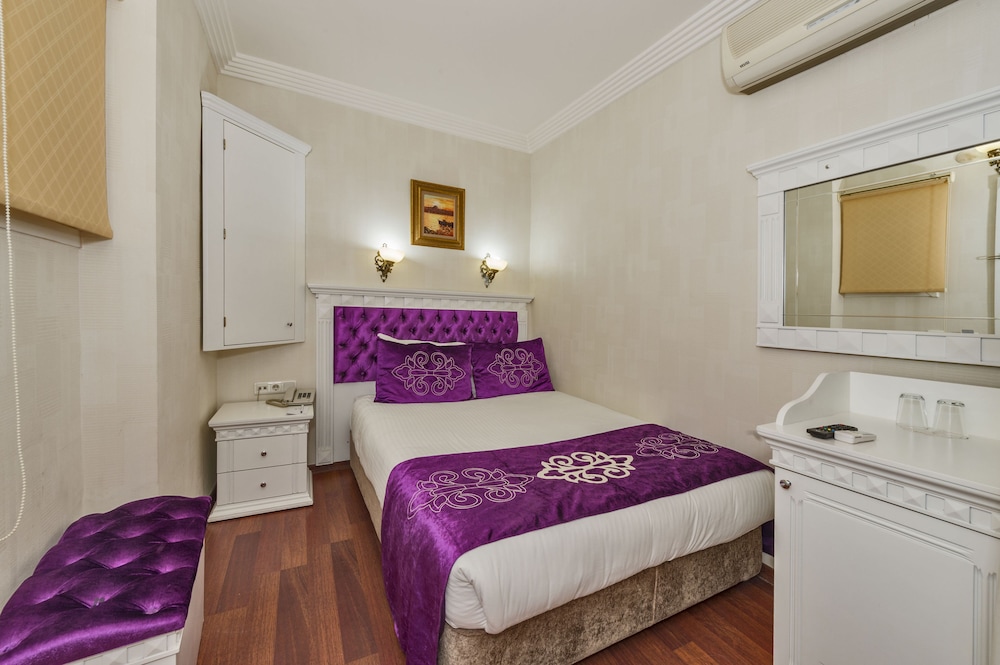 Istanbul Holiday Hotel 26/68