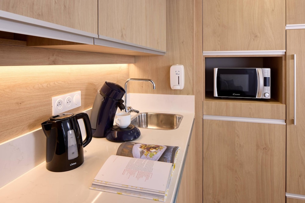 Quality Aparthotel Val d Europe 32/38