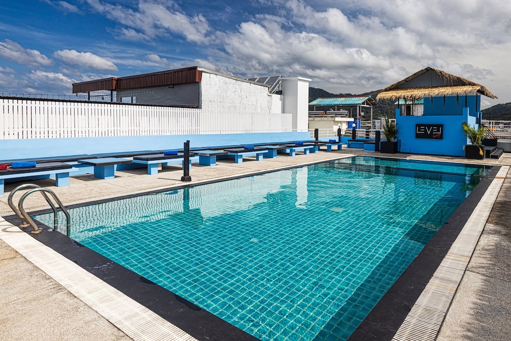 Hotel Baya Patong Beach 6/65