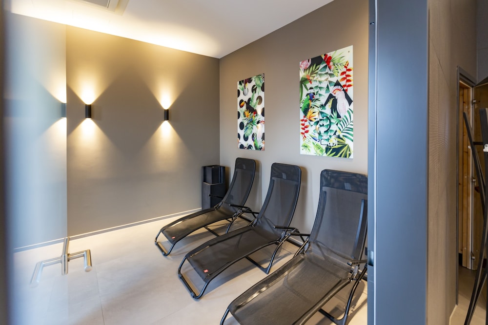 Hotel Modi 33/50