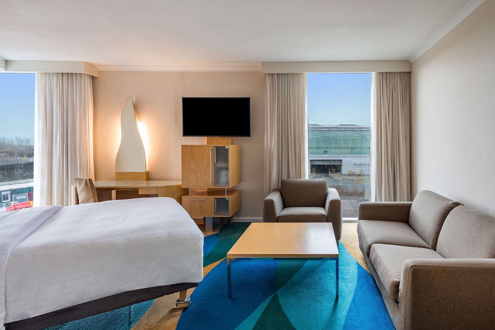 Radisson Blu Hotel London Stansted Airport 24/68
