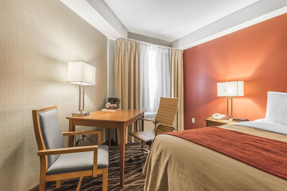 Spark by Hilton Oshawa 25/43