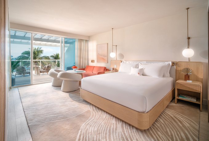 Beach Club at The Boca Raton 11/72