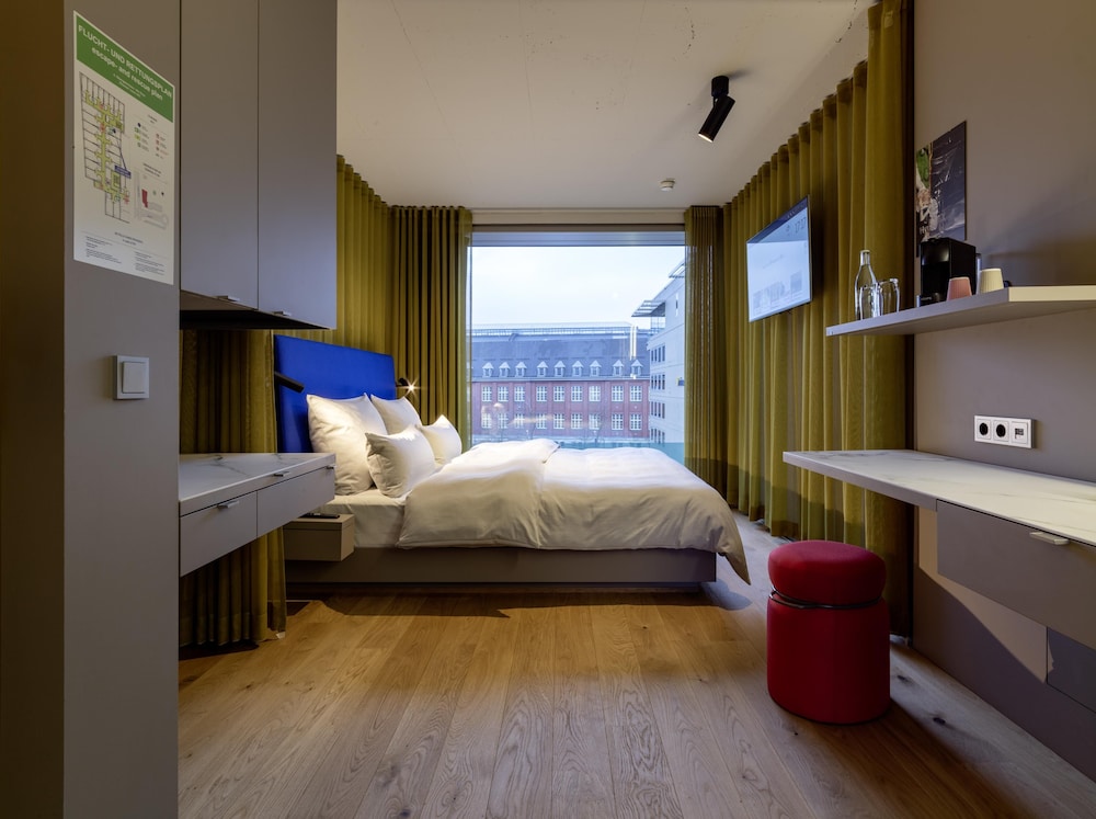 غرفة سوبيريور بسرير مزدوج، b'mine Duesseldorf, WorldHotels Crafted 2/5