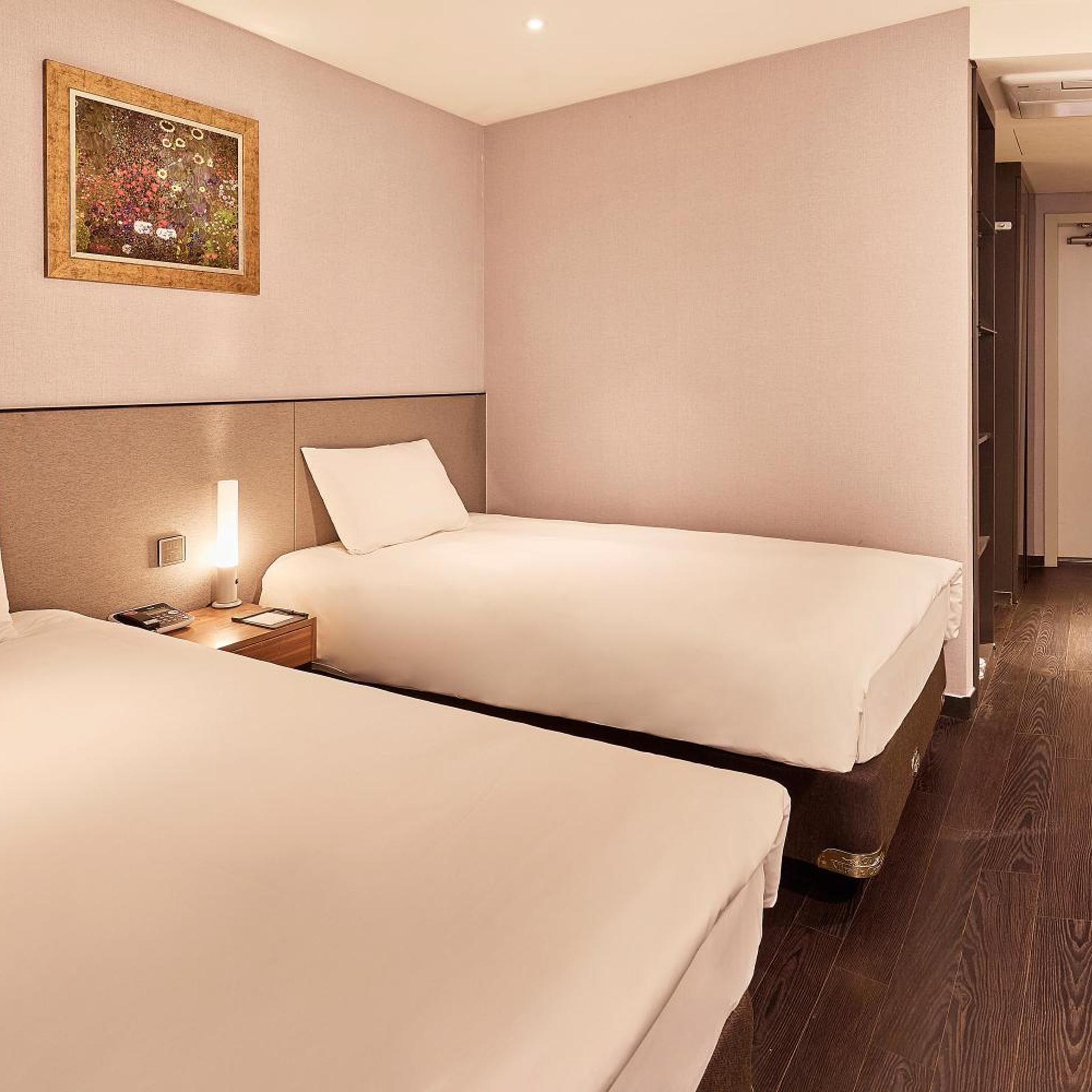 Superior, Twin Beds, No Parking