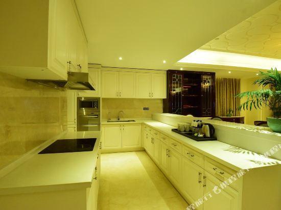Hebei Grand Hotel VIP Tower 53/53