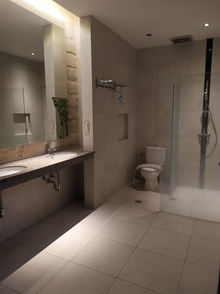 Lovender Guesthouse 24/24