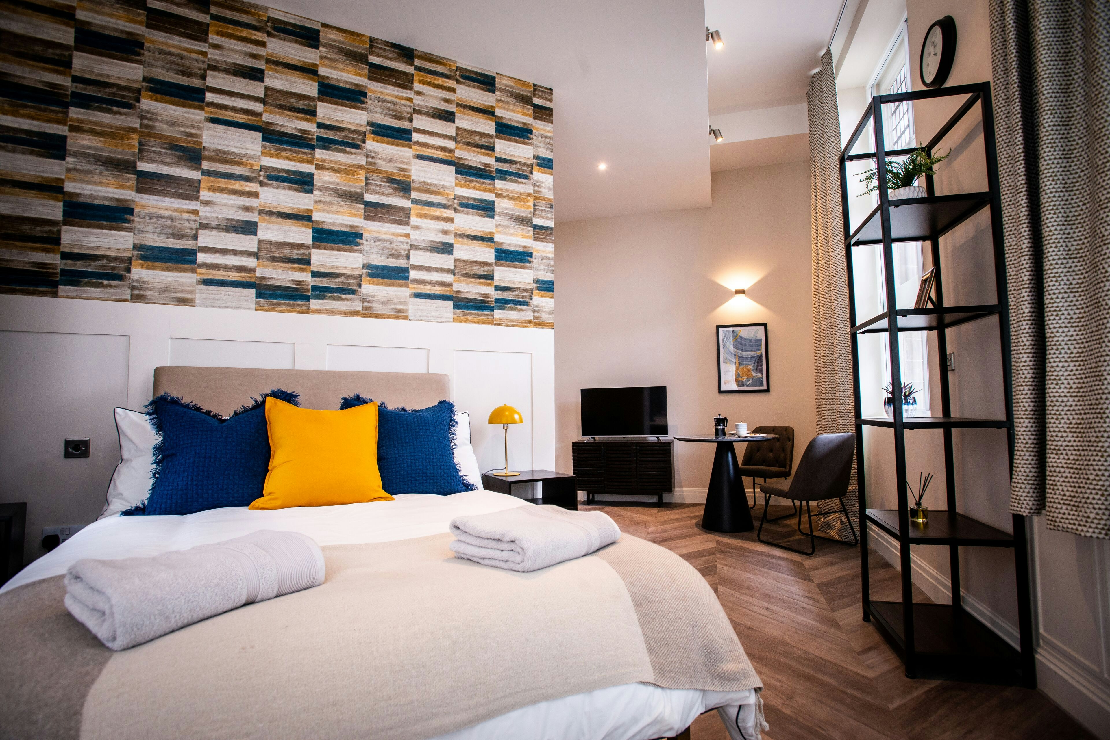 2 Bedrooms, Apartment
