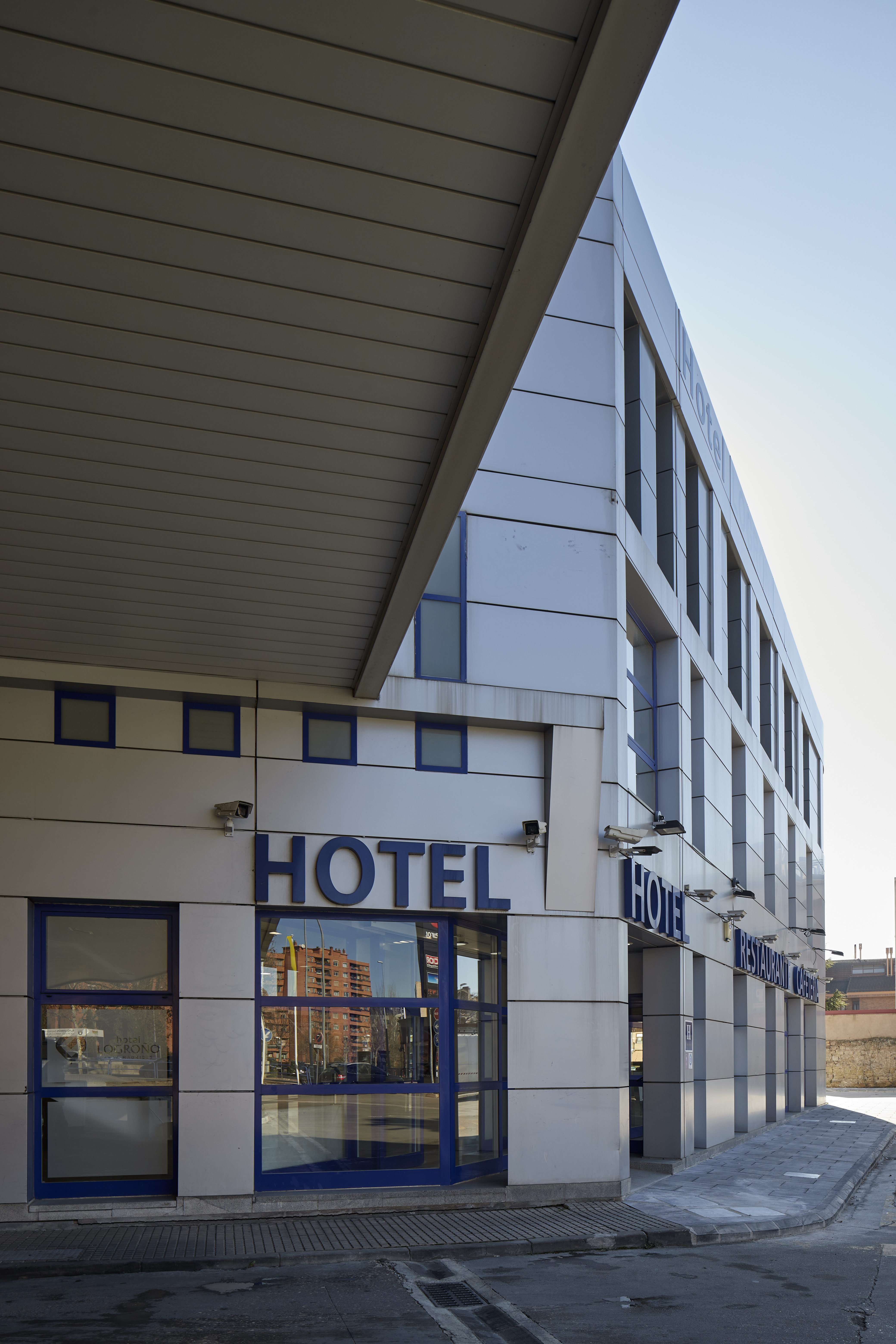 Iraipe Logrono Hotel 34/48