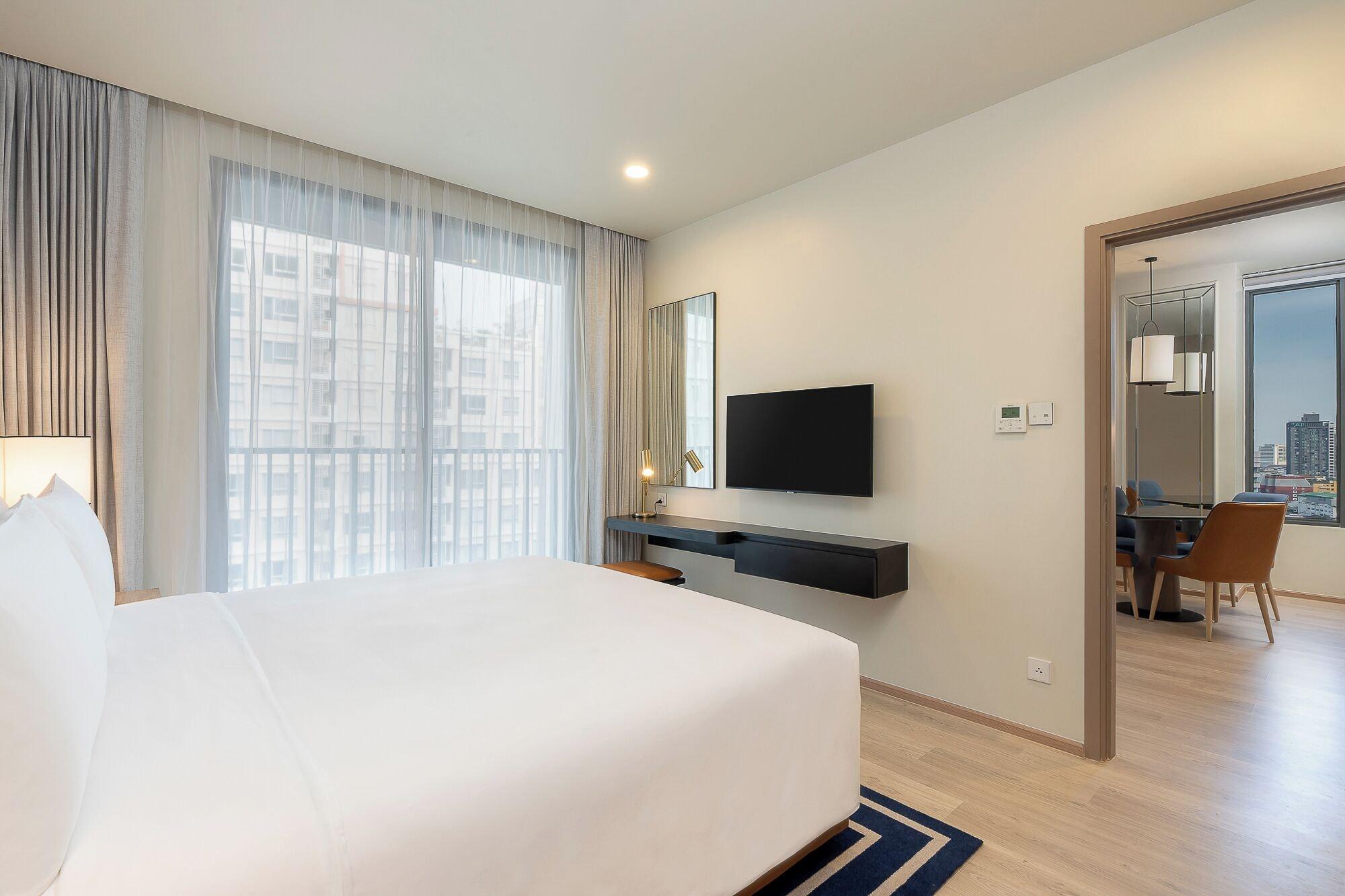 1 Bedroom, Suite, Living and Dining Areas, Kitchen