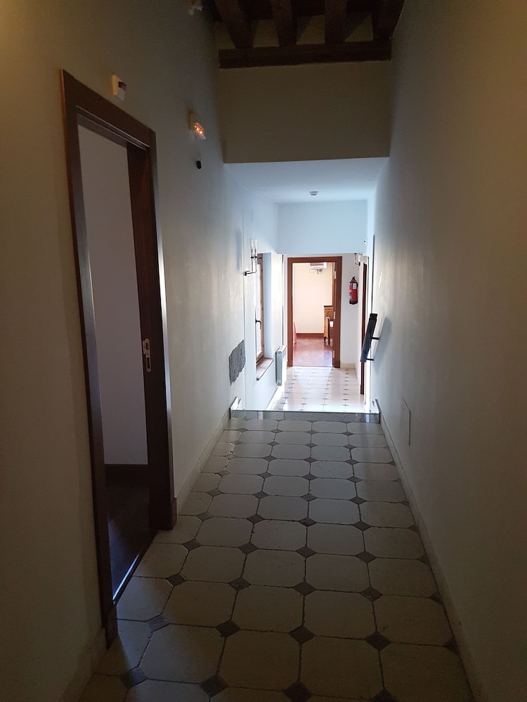 El Rastro 2/48