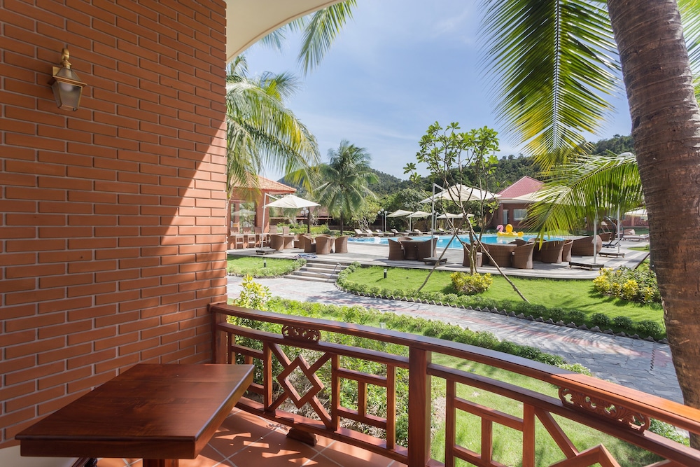 Gold Coast Phu Quoc Resort 7/68