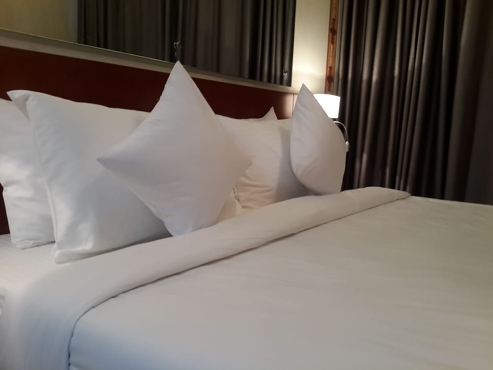 COVENTINA LAKE SUITES 9/65