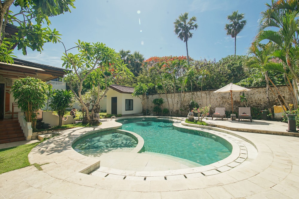 Baliana Villa Legian 27/33