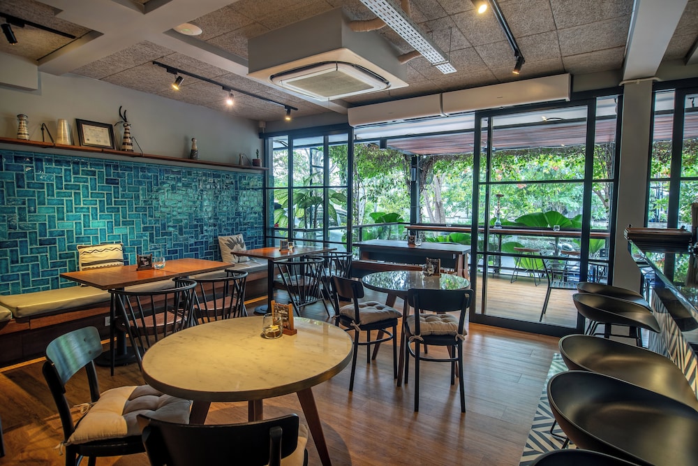 Abia Villa Legian 38/48