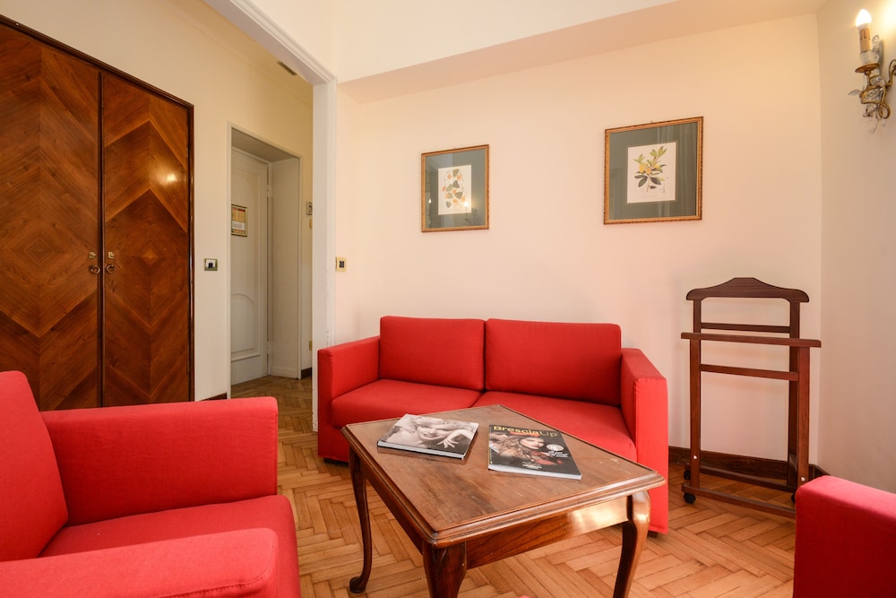 Vittoria Hotel 52/75