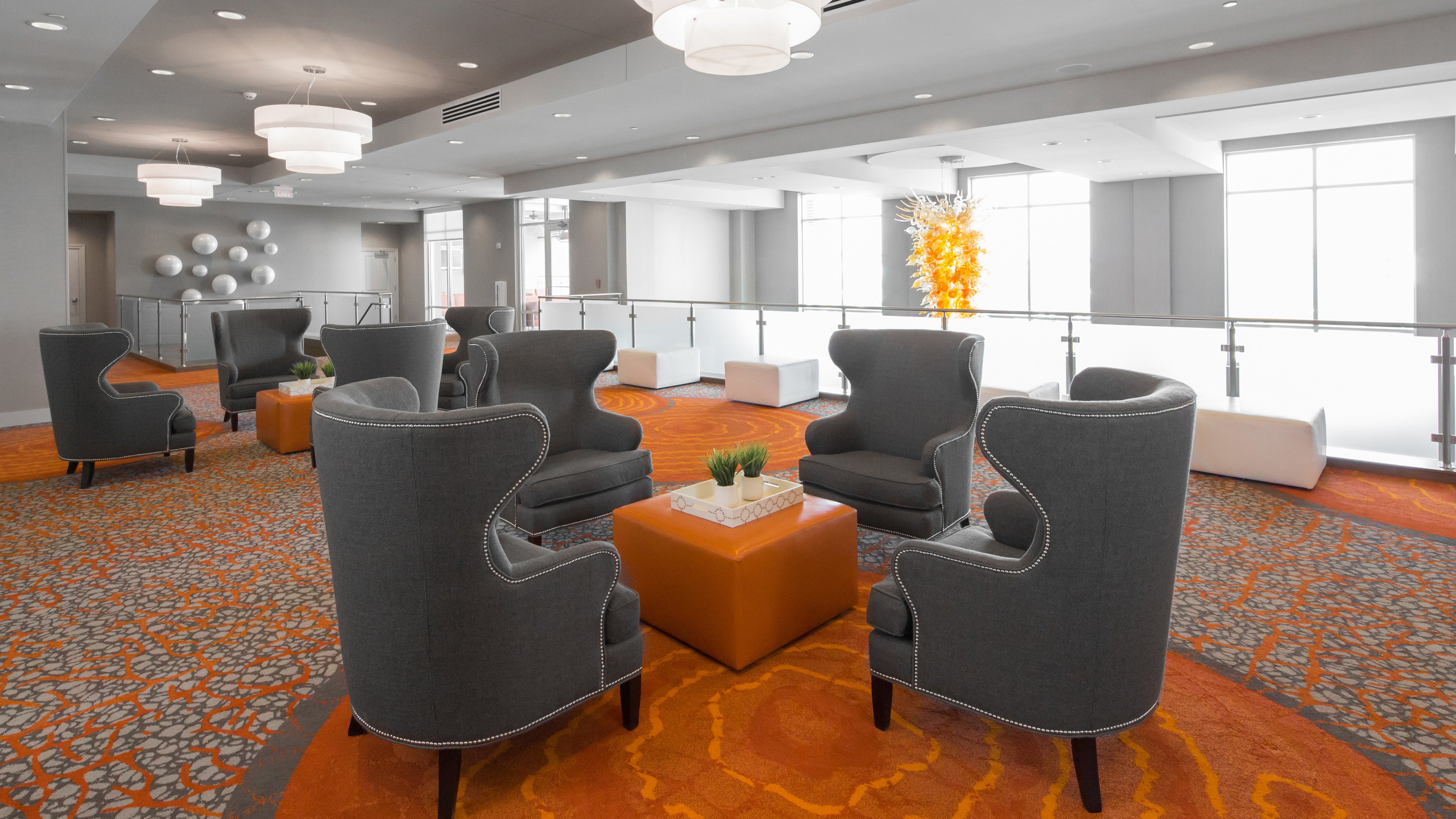 Holiday Inn Hotel And Suites Davenport 52/56
