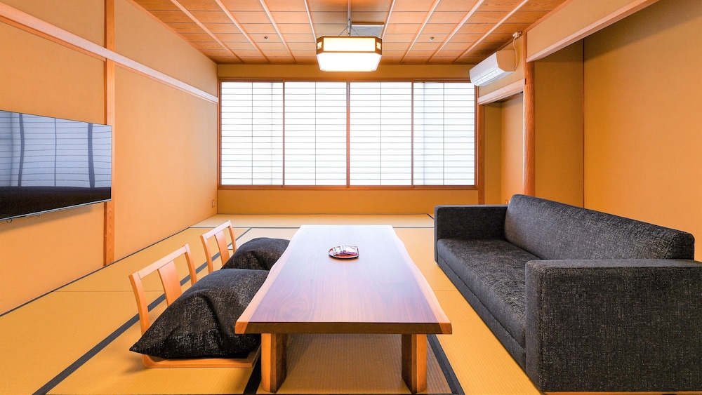 Awazu Onsen Kitahachi 43/47