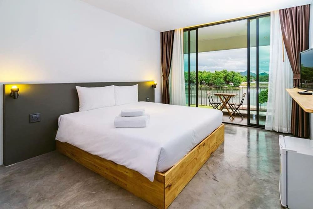 The Zeit River Kwai Resort Kanchanburi 25/57