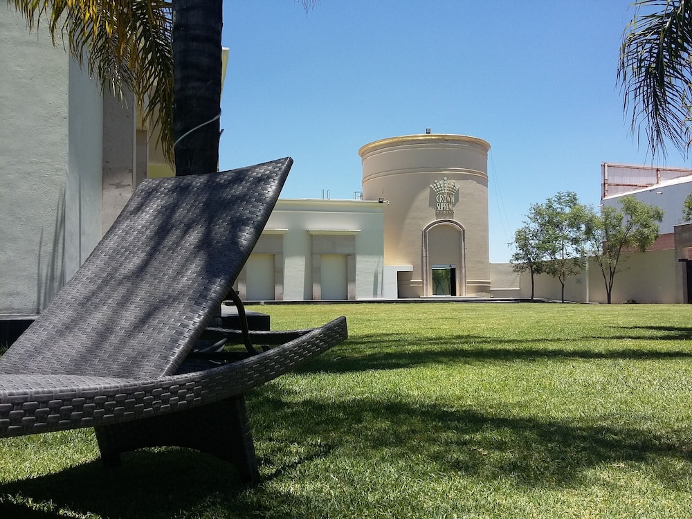 Wyndham Garden Aguascalientes Hotel and Casino 40/50