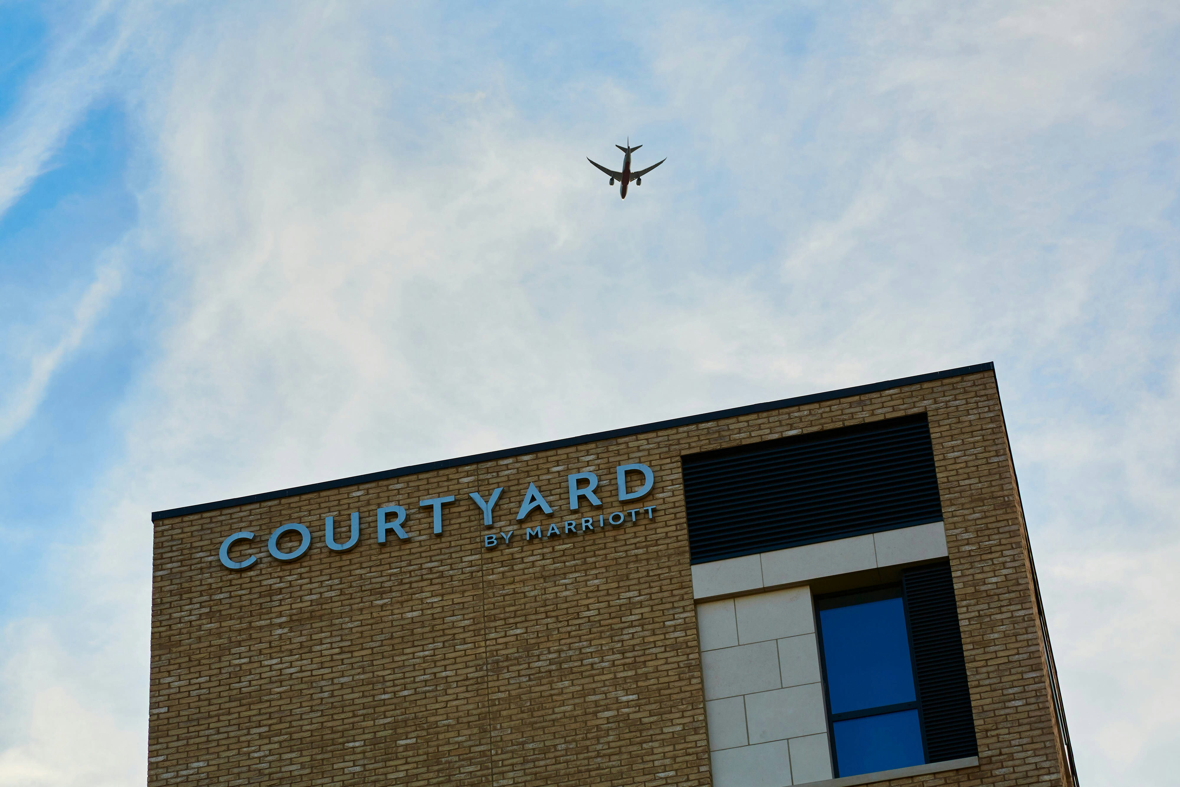 Courtyard by Marriott London City Airport 3/18