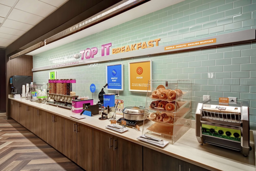 Tru By Hilton Raleigh Durham Airport 43/51
