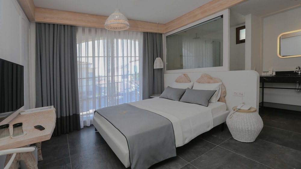 Avalon Boutique Hotel & Suites 11/59