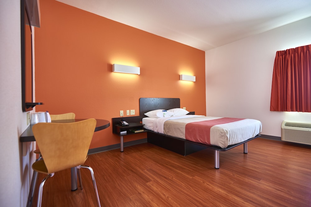 Motel6 Wilkes Barre, PA - Arena 6/51