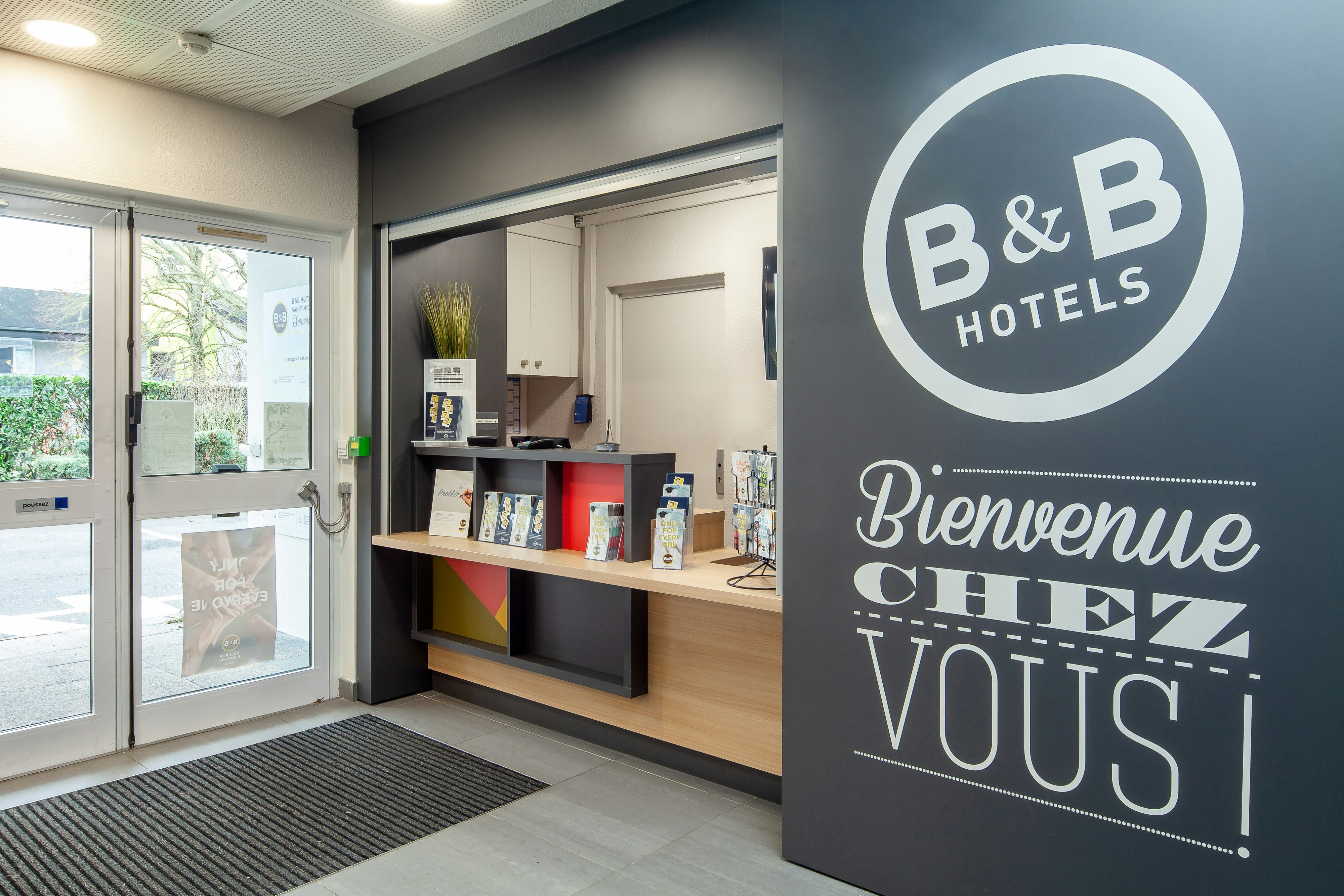 Lobby at B&B Hotel Saint Michel Sur Orge, BRETIGNY-SUR-ORGE