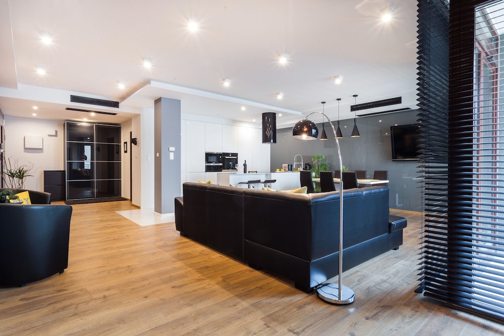 InPoint Smart Apartments 14/73