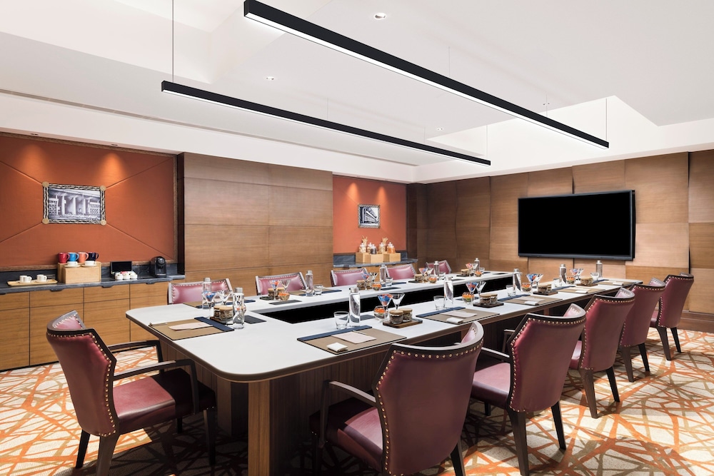 HOLIDAY INN CHANDIGARH PANCHKULA 56/63