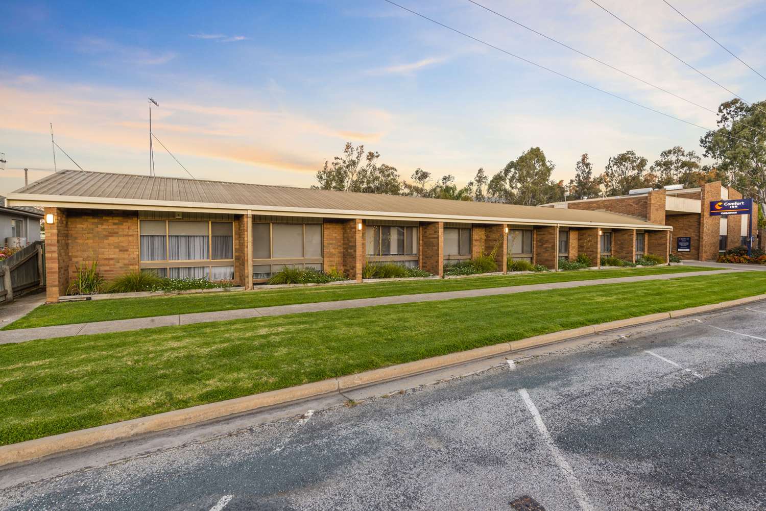Comfort Inn Clubarham 5/23