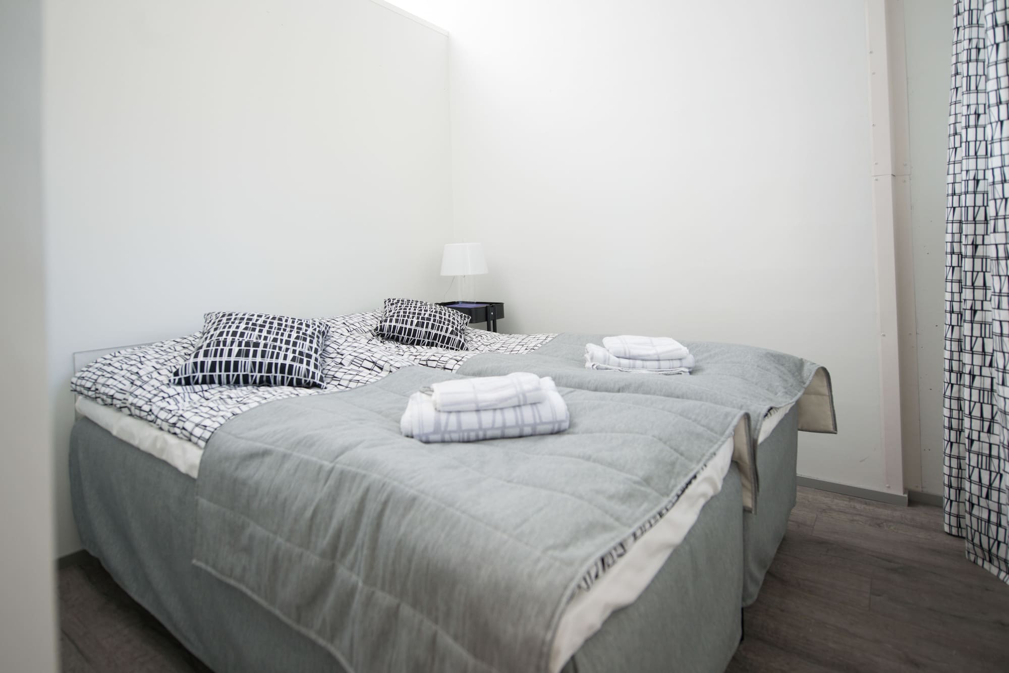 2 BEDROOMS, FAMILY, APARTMENT