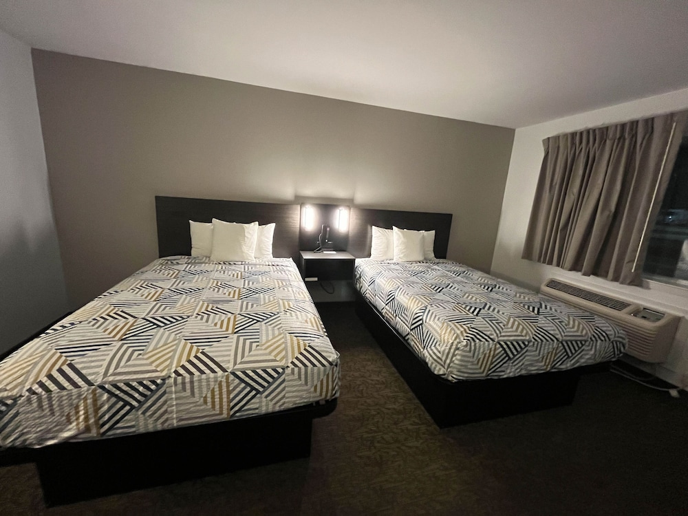 Motel6 Junction, TX - Llano River 28/60