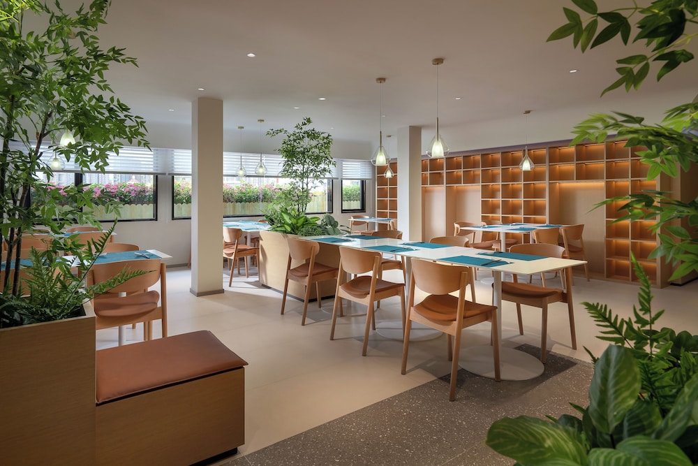CYBO Station Luohu Shenzhen 46/59