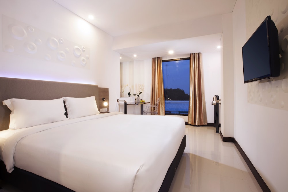 VERSE HOTEL CIREBON 17/72