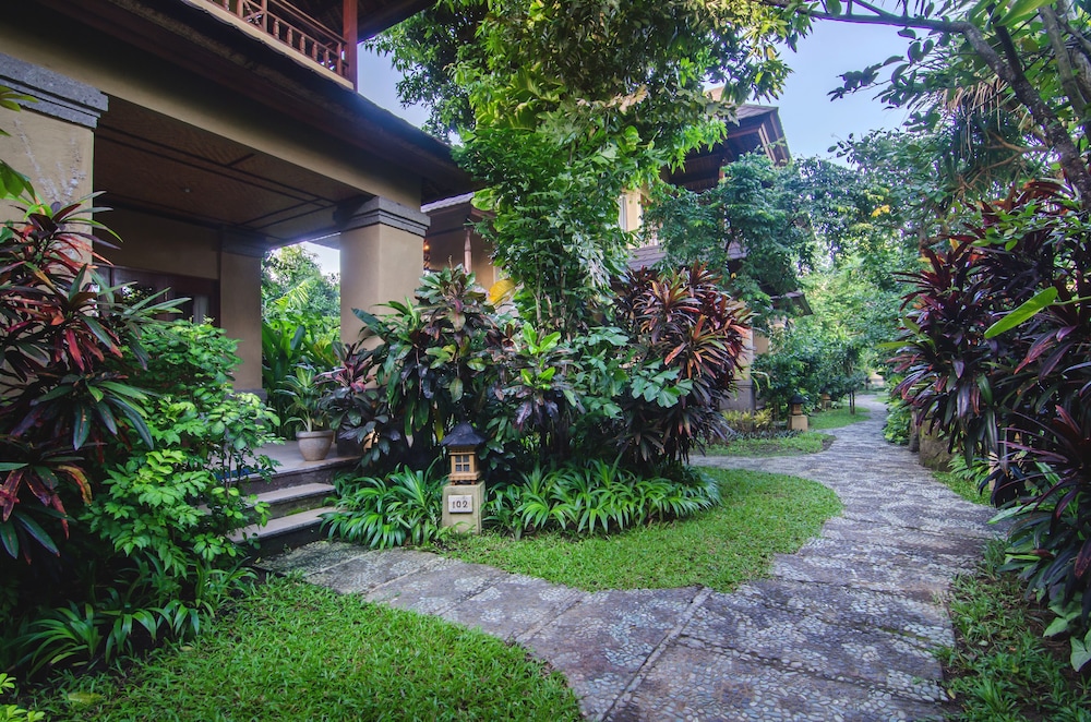Sri Phala Resort And Villa 72/75