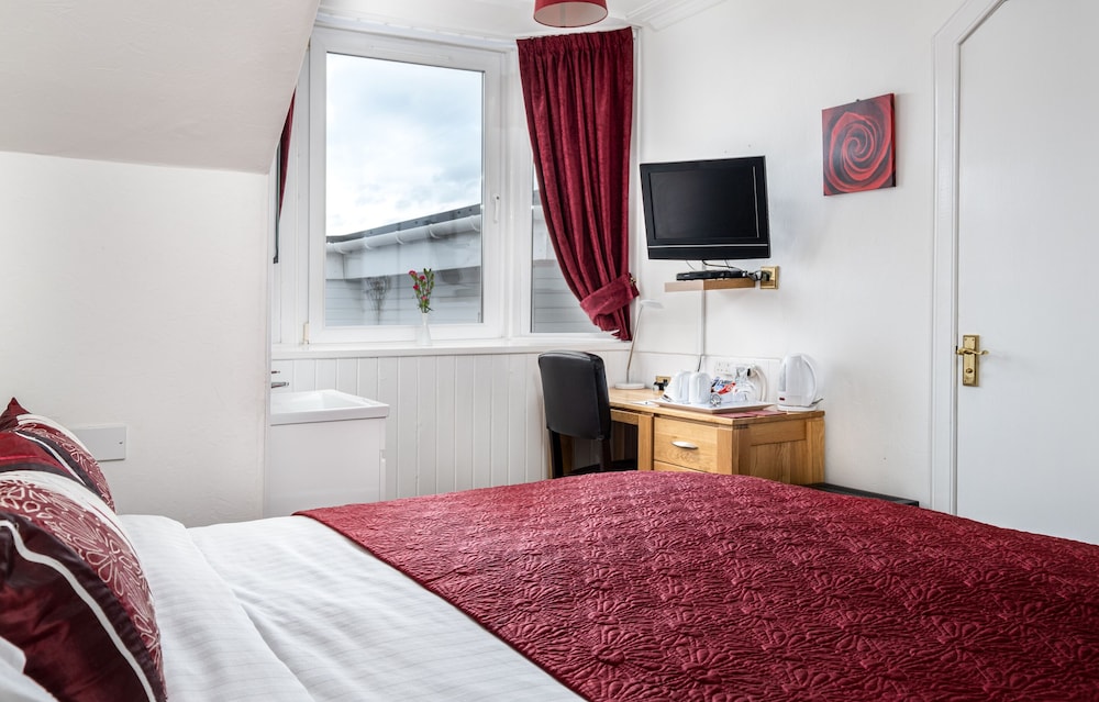 Rosebank Guest House 10/50