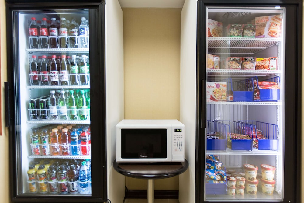 Hampton Inn & Suites Parsippany/North 26/55
