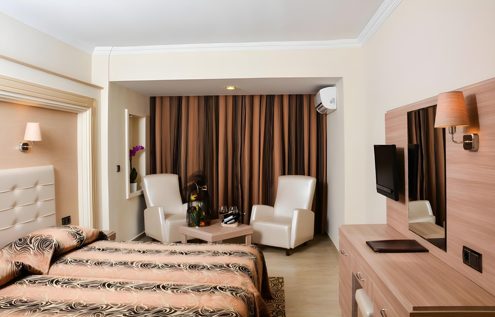 Room, Double Bed, Land View