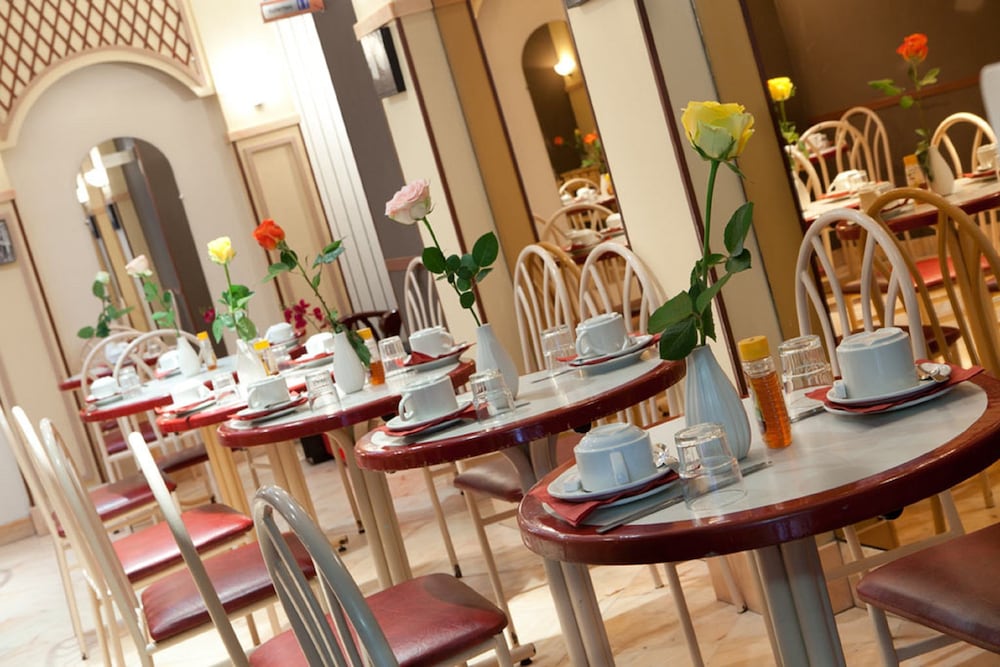 Grand Hotel De Paris 34/50