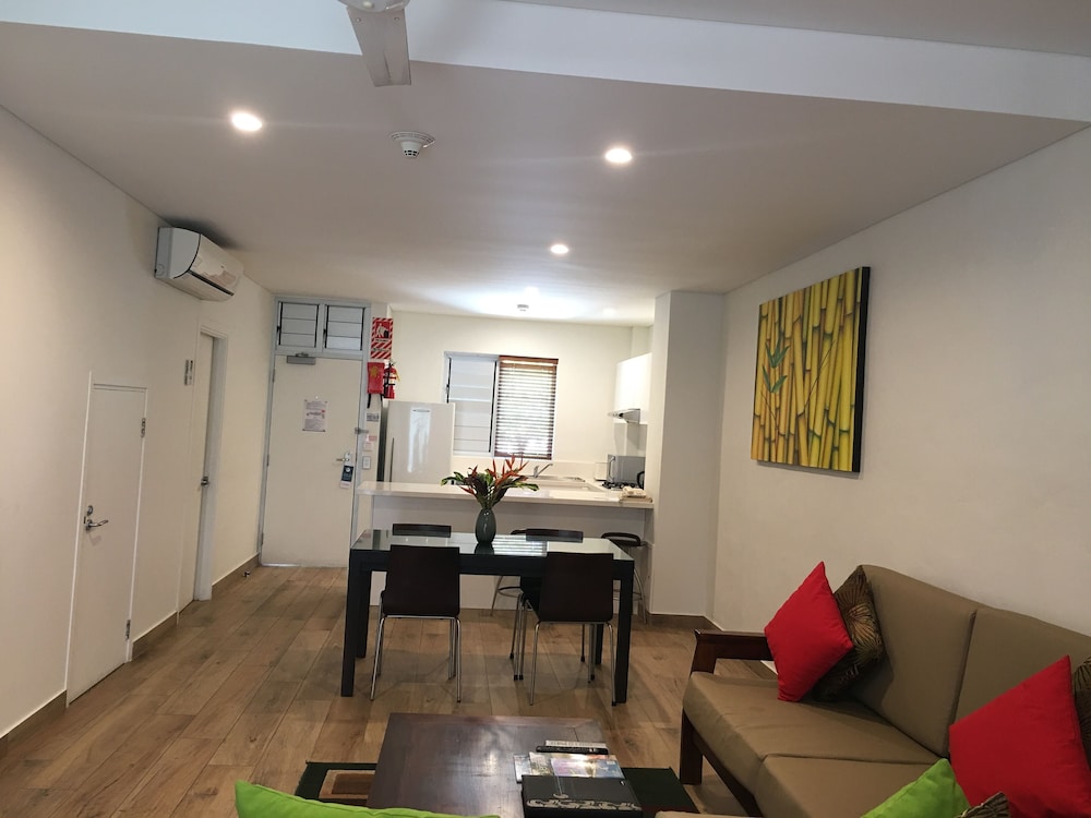THE TERRACES APARTMENTS DENARAU 36/54