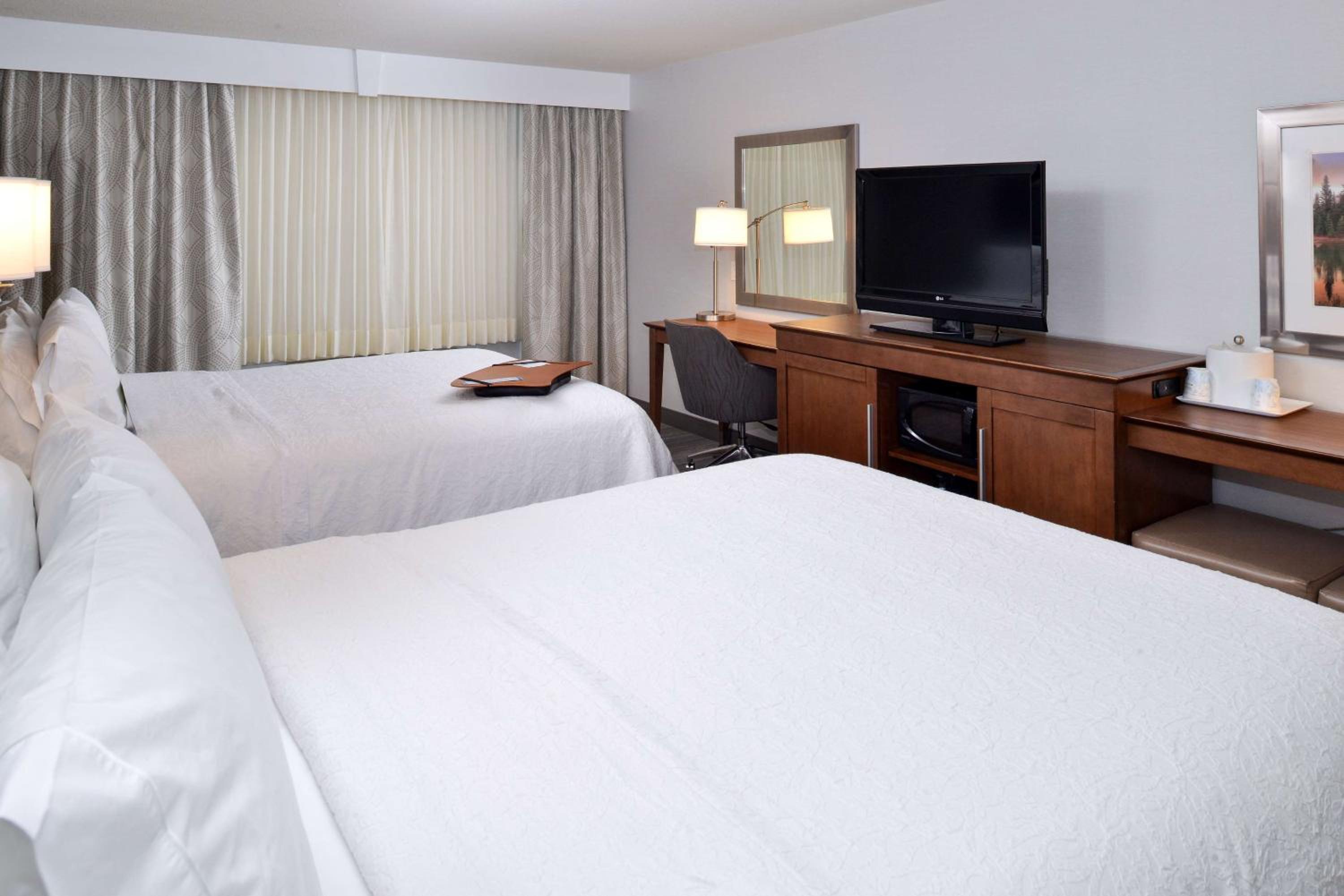 Room, King Bed, 2 Queen Beds