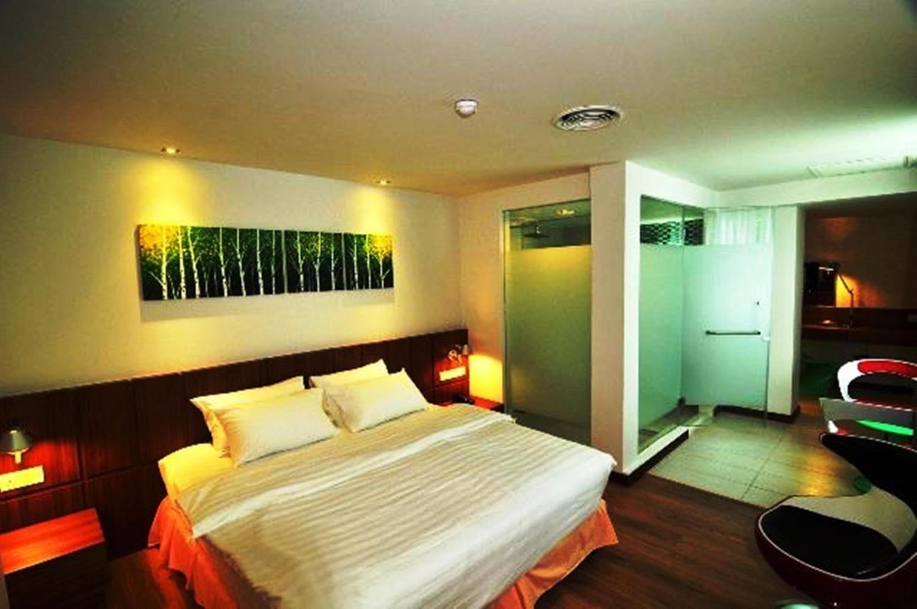 Super, Deluxe, Double Bed, Ipoh French Hotel 5/8